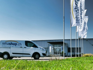 Showroom Bettlach von außen