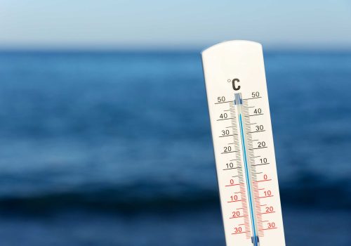 Heiße Sommerzeit: Trotz Hitze einen kühlen Kopf bewahren 