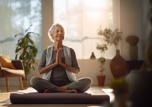 Yoga im Alter: Mit sanfter Bewegung zu mehr Wohlbefinden